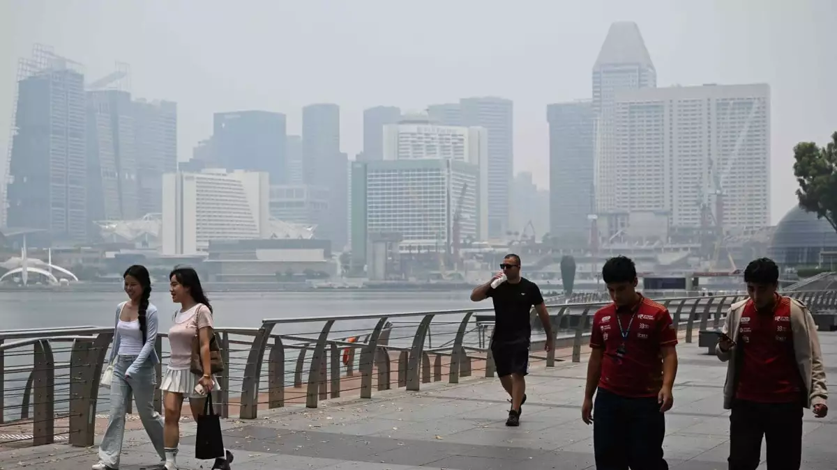 Singapore’s air pollution worst in world as haze shuts Malaysia schools