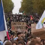 France on high alert as Paris march begins in uneasy calm