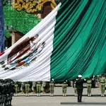 Mexico to prohibit presidents from holding dual citizenship