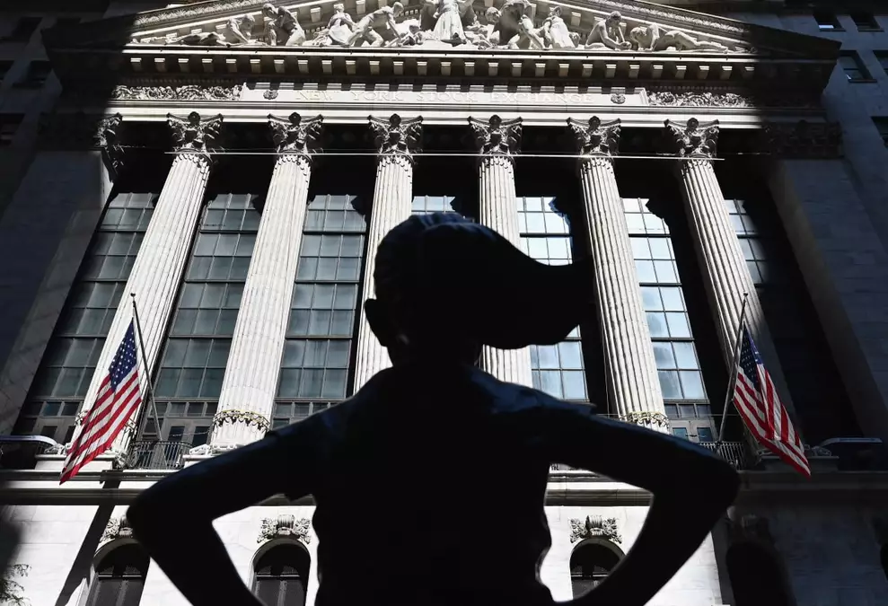 CoreWeave sparks worry about broader credit-market stress as its bonds tumble