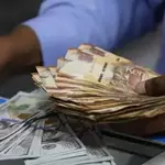 Experts Warn Kenyan Shilling Faces Weakening Pressure Against U.S. Dollar