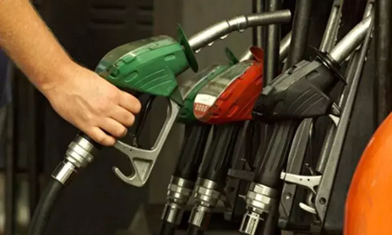 Govt raises petrol price by Rs3.26 per litre, reduces high-speed diesel rate by Rs1.01 per litre