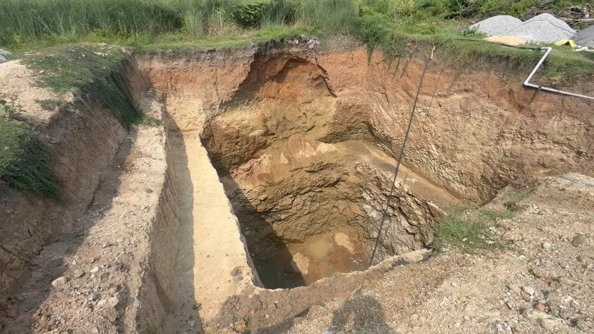 Two workers killed in soil collapse during farm well construction in Tiruvannamalai
