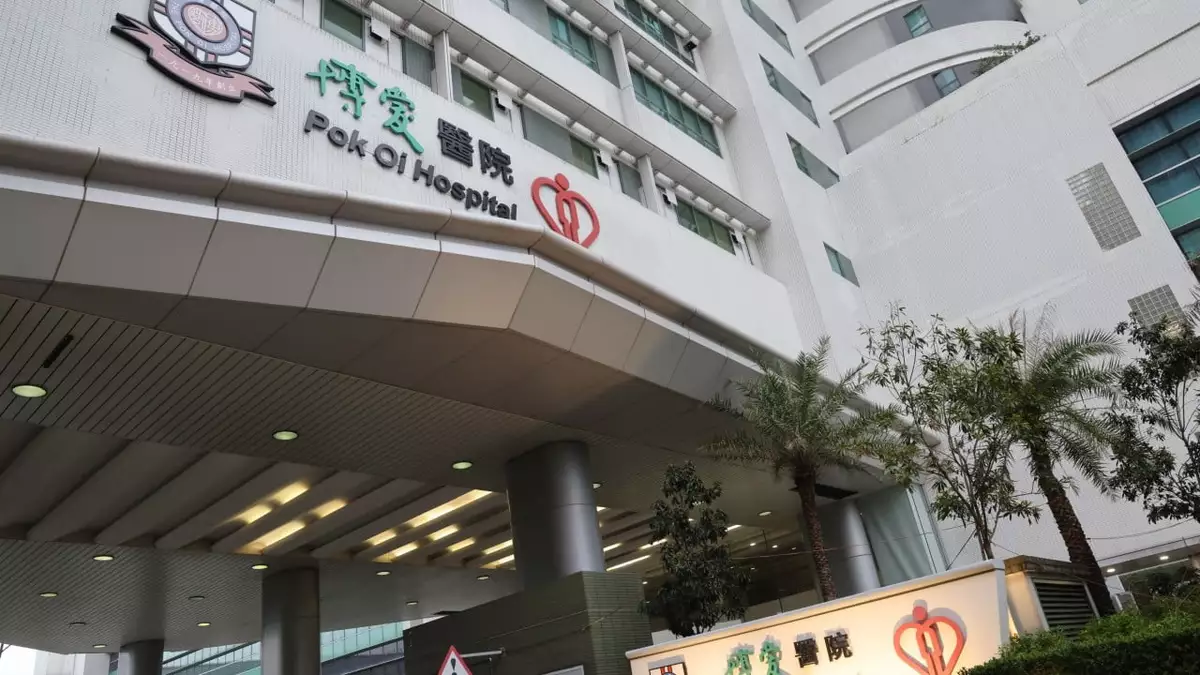 Man chased by 3 dogs and bitten while on his way to work in Yuen Long