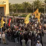 Despite US sanctions on Iranian flights, up to forty a day may still fly to Iraq’s Najaf - analysis