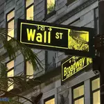 Nasdaq rises 1%, Dow, S&P close higher as weak jobs data tempers rate hike bets 