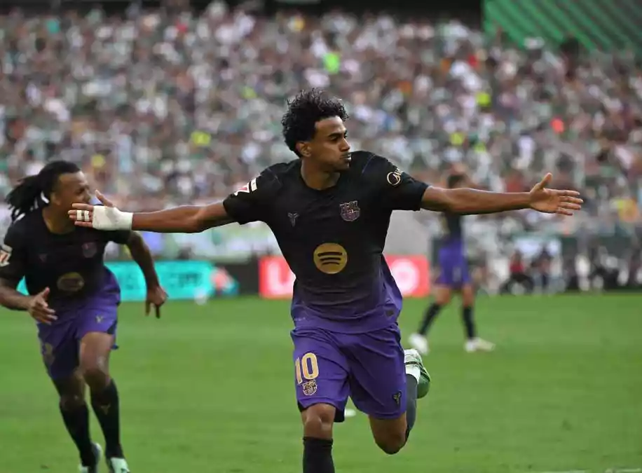 'Best in world' Yamal powers Barca to Betis rout, Atletico strike late