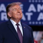 
				Trump Announces $100 Checks to Seniors for Medicare Premiums
			