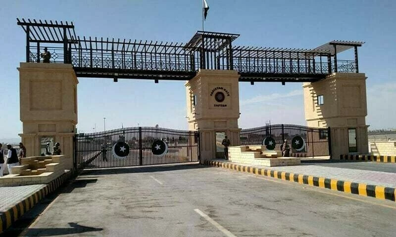 Pakistan suspends Iran trade corridors over 'security, smuggling concerns'