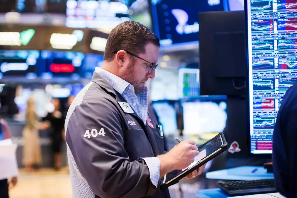 Treasury yields fall from multiyear highs