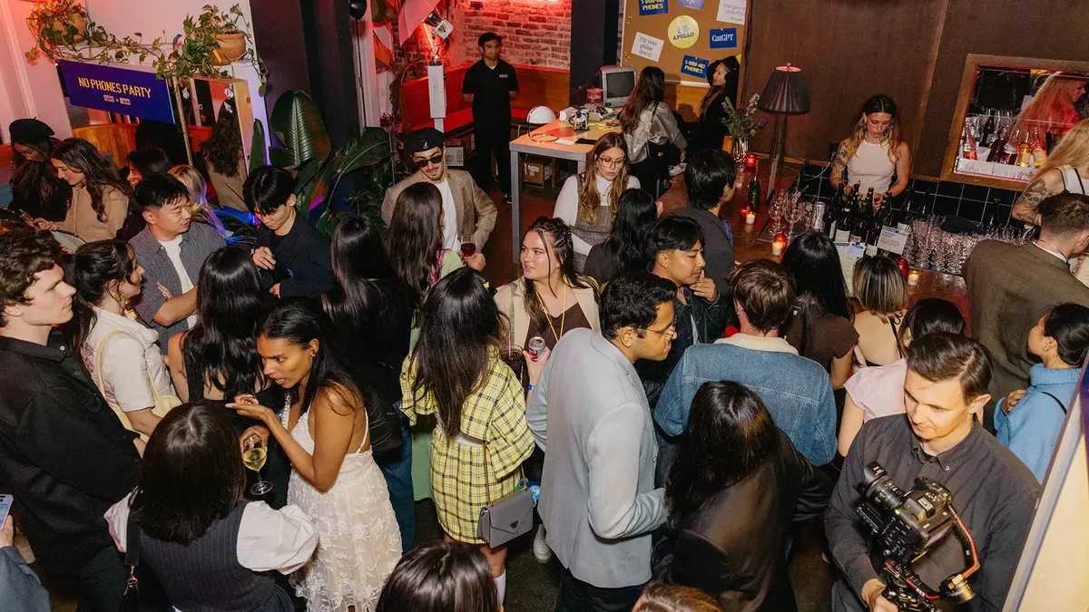San Francisco’s First No Phones Party Revealed What Tech Can’t Automate
