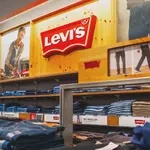 Levi’s Just Admitted It Missed the Season’s Biggest Fashion Trend. Gap Sold It Out in Minutes.