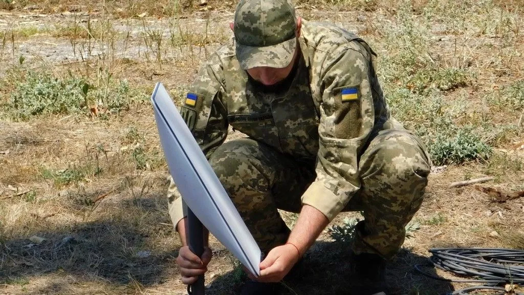 Starlink limit hits Ukraine's drones. The battlefield depends on SpaceX
