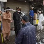 Karachi swelters as mercury soars to 38.7°C