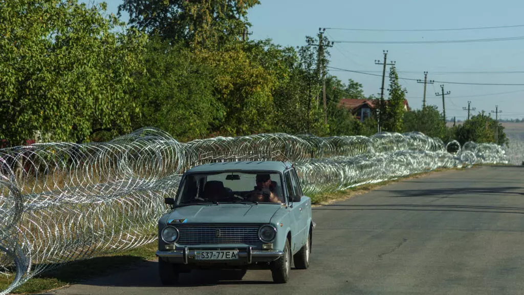 Dozens killed in Russian strike on buses in Ukraine's Kramatorsk as Kyiv targets data centre