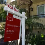 Pending home sales sink to 25-year low as buyers flee high mortgage rates