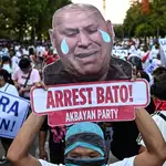 Philippines offers US$786,000 bounty for ‘dangerous’ senator wanted by ICC