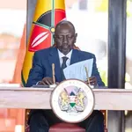 Ruto Signs Law Giving KPA Boss Seat on KRA Board