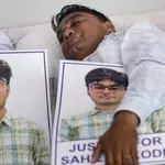 Late student Wakode's father denied permission to continue protest at Azad Maidan, plans IIT-B visit