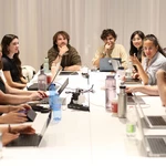 How we ditched presentations and embraced silence in our lab meetings