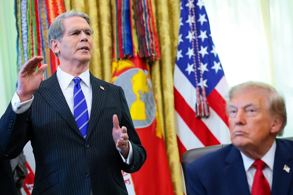US federal budget deficit jumps 12% in one year to nearly $2 Trillion
