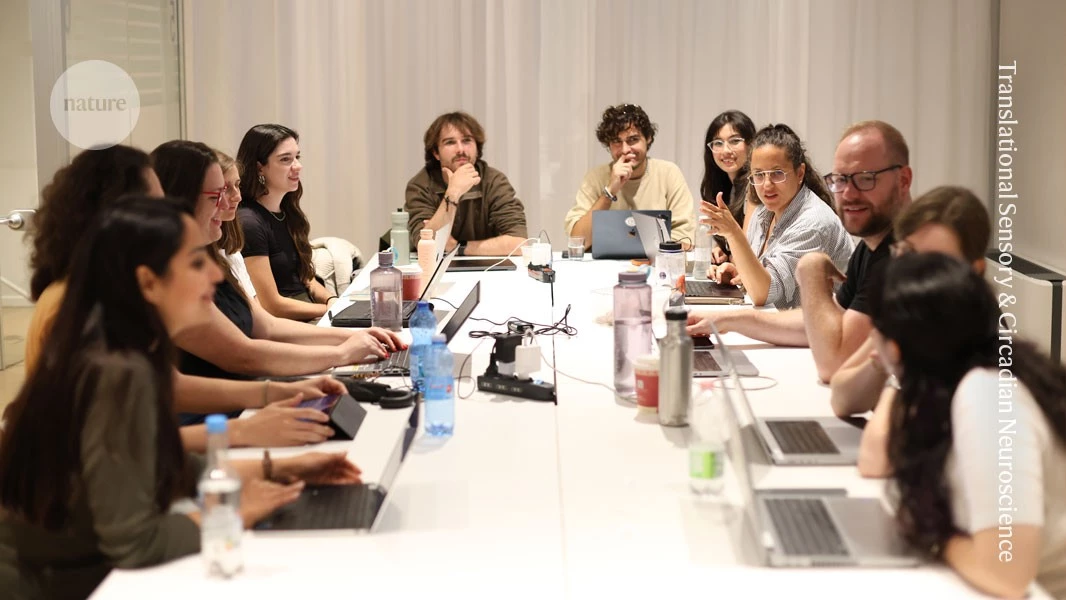 How we ditched presentations and embraced silence in our lab meetings