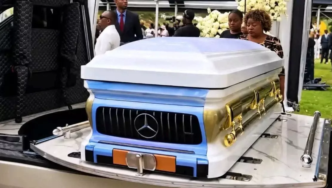 Inside Wicknell Chivayo & wife's lavish burial in Zimbabwe