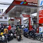 Indonesia defends Singapore gas cuts, cites rising domestic needs and contractual limits