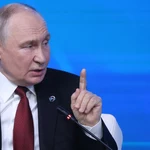 
				Putin's Two Lines That Will Sound Alarms in NATO Capitals
			