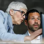 How AI Changes Career Growth for Professionals