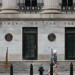U.S. scraps proposed $10,000 reporting rule for for crypto sent to private wallets