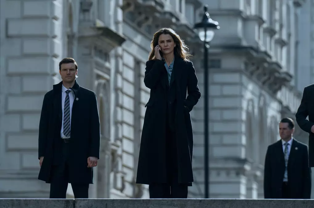 Netflix's Best New Show Debuts With 100% Rotten Tomatoes Score As Spending Soars Past $250 Million