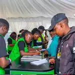 Safaricom offers free airtime to Kenyans, outlines eligibility conditions