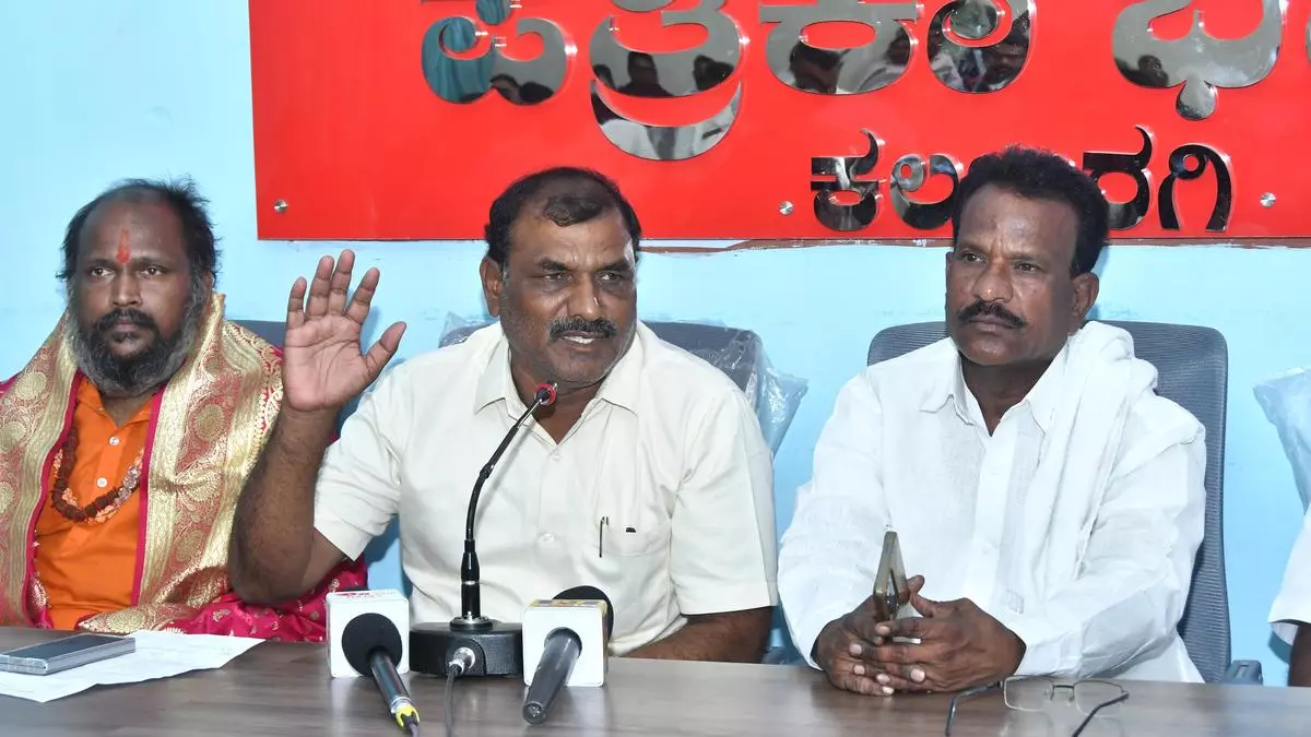 Vitthal Heroor supporters set one-week deadline for statue installation