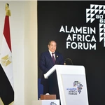 Leaders at Egypt summit call for tapping Africa’s capital