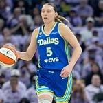 
				Paige Bueckers Has Emotional Reaction After Wings’ Playoff Elimination
			