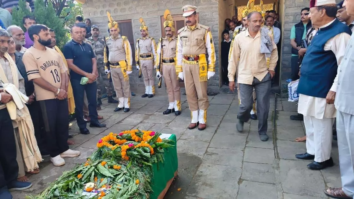 CISF personnel killed in alleged fratricide incident, laid to rest