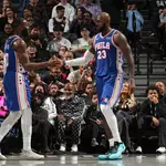 LeBron shines in pre-season debut for re-tooled 76ers