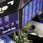 72 S&P 500 Companies Just Raised the Bar. Now They Have to Clear It
