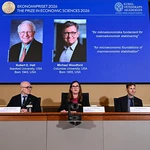 Economics Nobel awarded for work on stabilizing economies in crisis