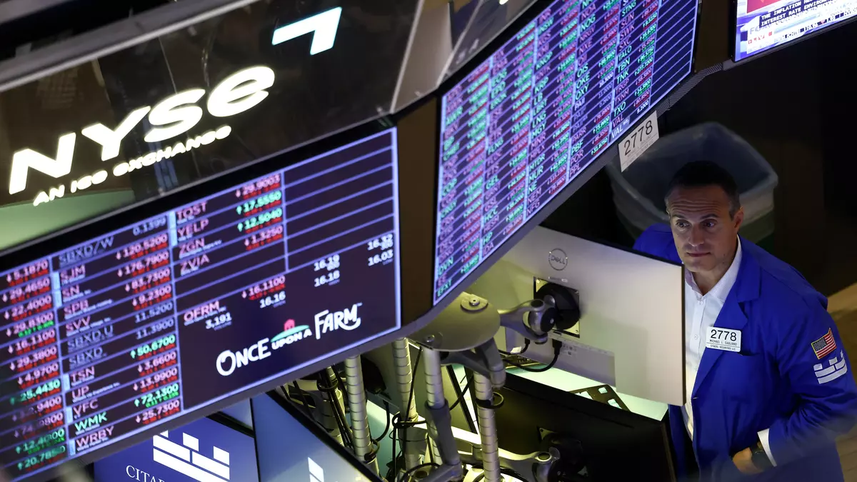 72 S&P 500 Companies Just Raised the Bar. Now They Have to Clear It