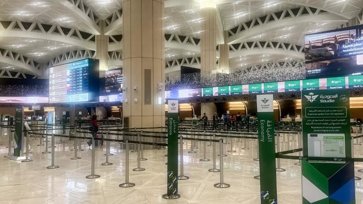Live : Saudi Arabia vows 'decisive response' after deadly Houthi strike on Riyadh airport