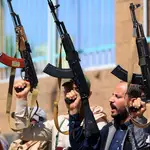 Yemen’s Houthis attack Aden airport as fighting intensifies