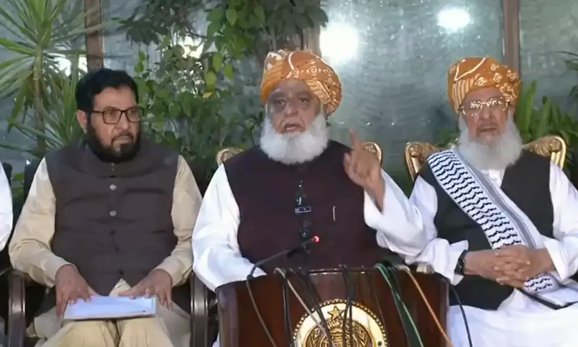 Fazl accuses govt of reneging on its commitments after seeking his mediation with PTI