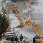 Israel razes five-storey building in Jerusalem without warning
