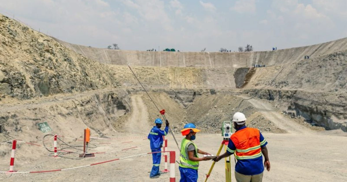 Zimbabwe unlocks $100 million for a $500 million mining project with 44 million ounces in reserves