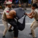 India’s cockroach party leaders freed as election chief protests mount