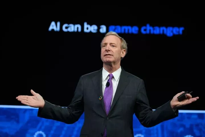 UK AI Regulation: Why Microsoft Wants Britain to Lead